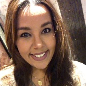 Meet your Posher, Andrea